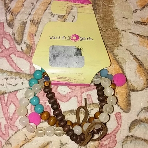 Bracelets - Picture 1 of 2